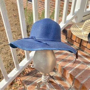 NWOT blue / navy wide brim sun hat